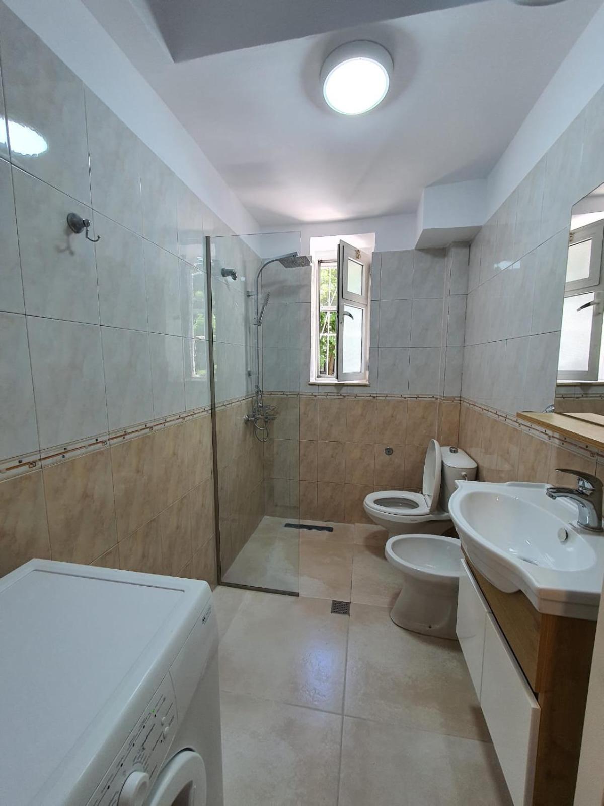 Center Of Tirana Enes'S Apartments Экстерьер фото